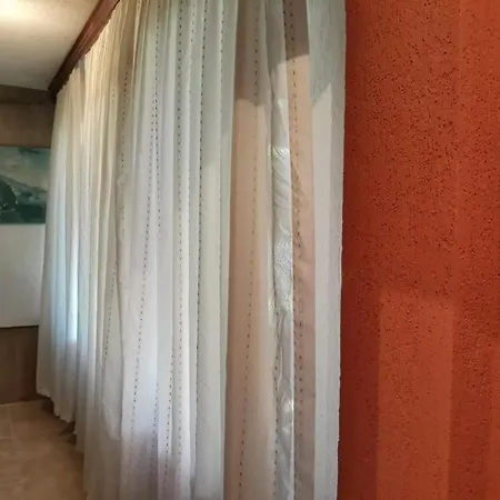 къща за гости Sin Village кърджали Guest house Ayrovo